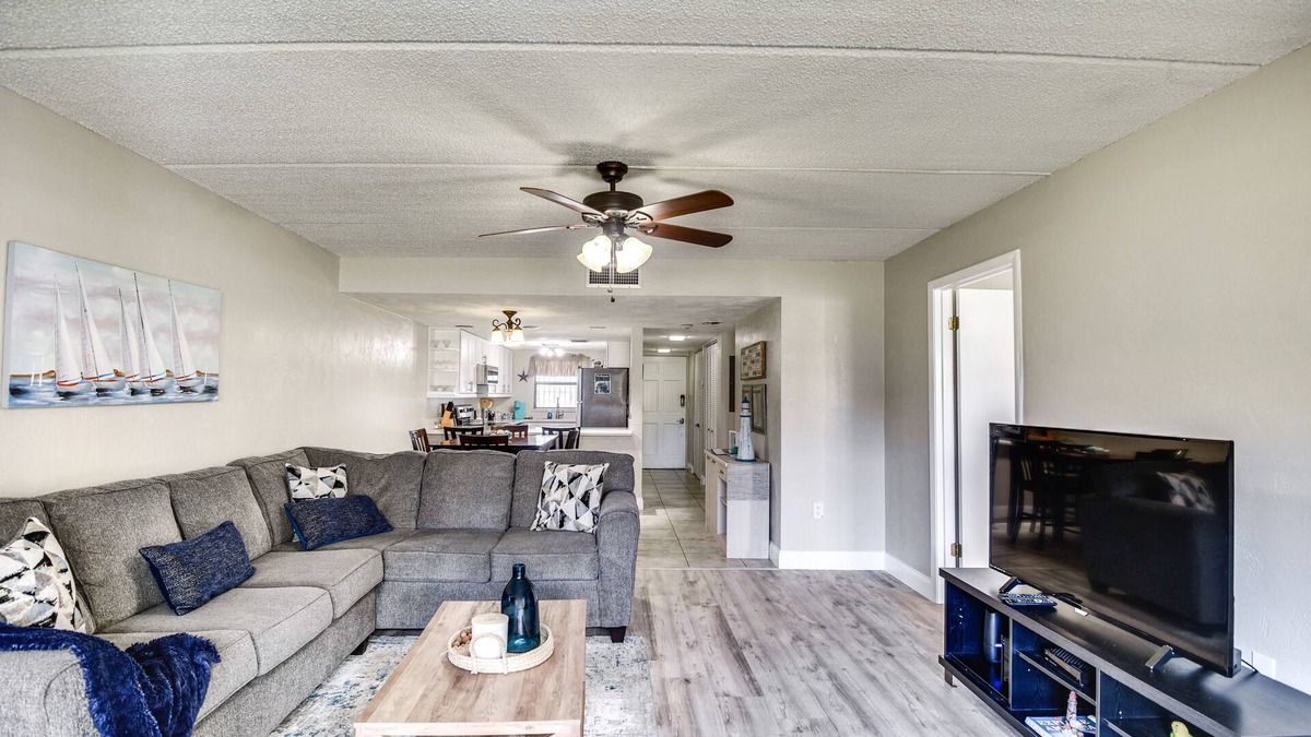 Ocean View Halifax Estates Condo | Daytona Condo w/Community Pool, Walk to Beach!