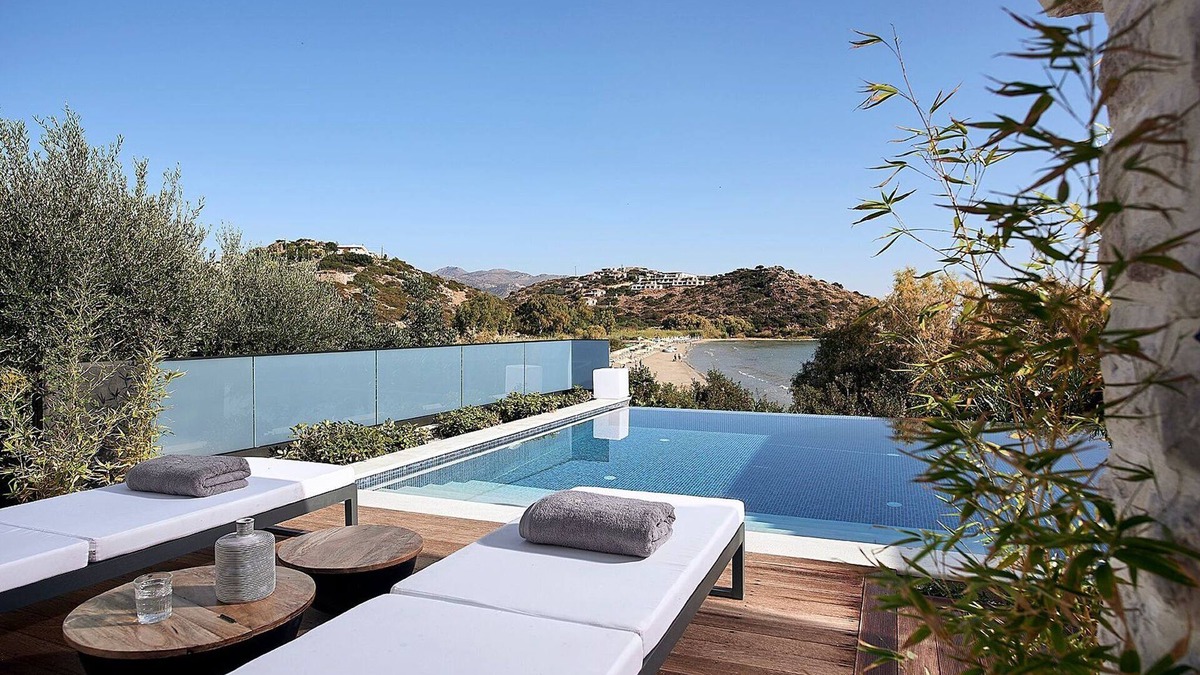 Almyros Villa | Dazzling Heraklion Villa | Villa Faramir | 5 Bedrooms | 2 Private Outdoor.