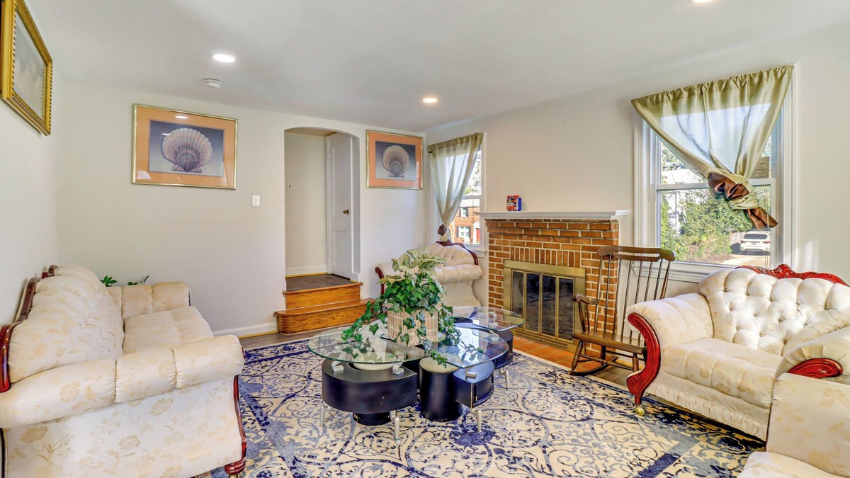 Wheaton-Glenmont House | DC Area Home: 1 Mi to Light Rail!