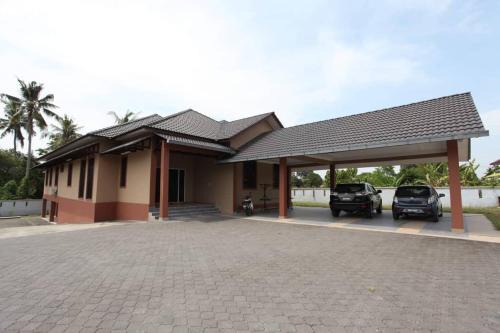 Kampung Tanjung Mas Villa | Dca villa homestay