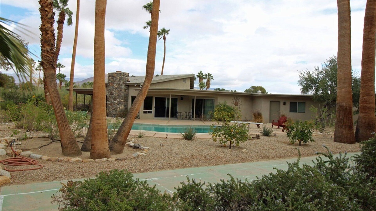 Borrego Springs House | De Anza Country Club, Mid Century Home with Pool!