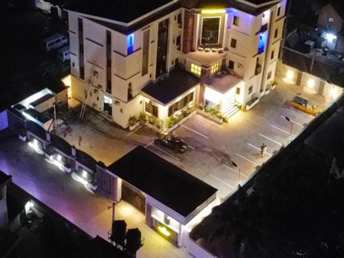 Enugu Hotel | De Bullion Hotels