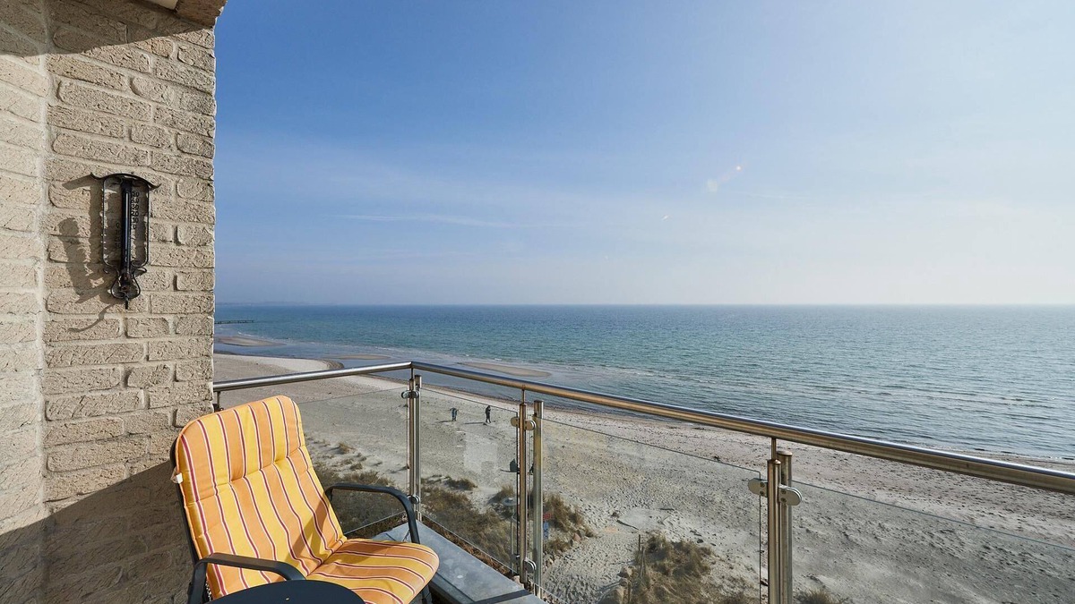 Ostholstein Apartment | Apartment Strandburg I with balcony in the apartment house Am Süd 9 on Fehmarn