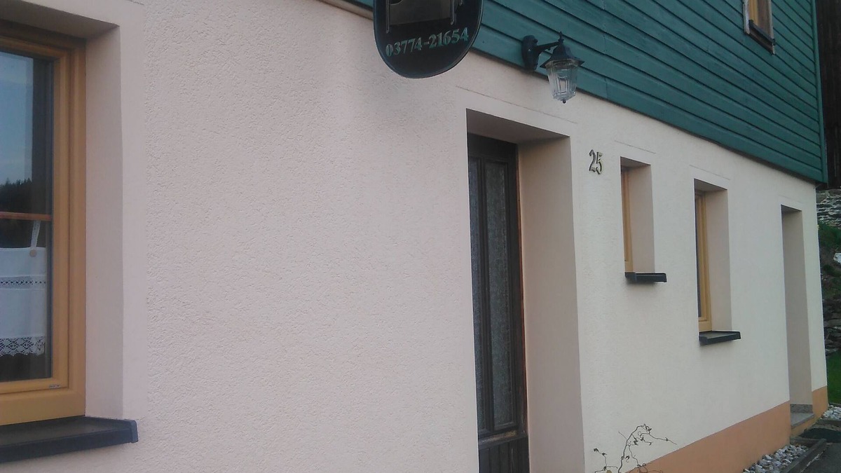 Gruenhain-Beierfeld House | Cozy vacation home in the heart of the Erzgebirge. Family friendly!
