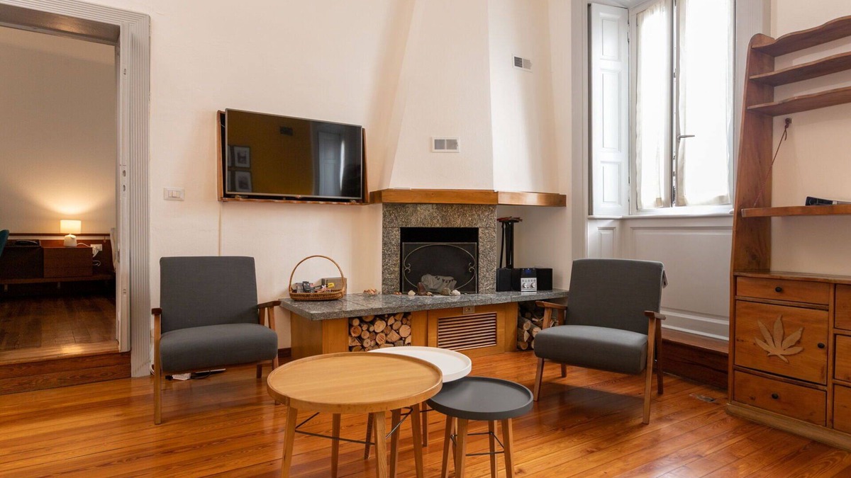 Monza Apartment | De Gradi, 2 Br Apartment In Monza By Halldis