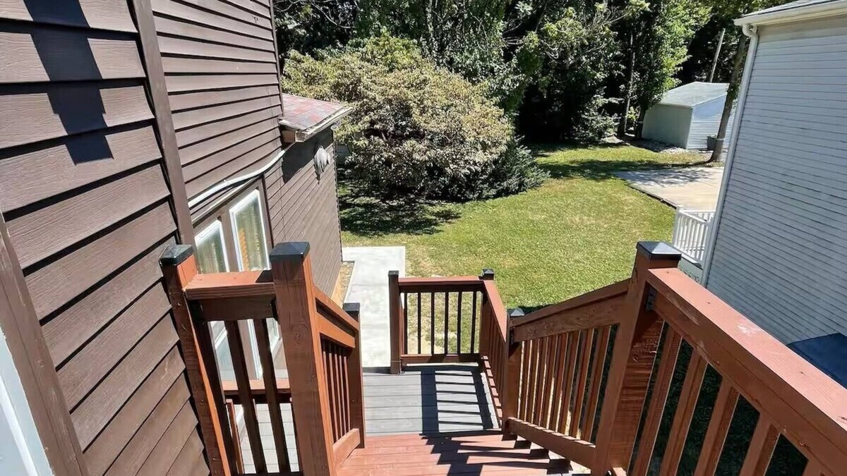Audubon Apartment | De la Luna Vintage Apartment unit in Audubon - Family friendly area