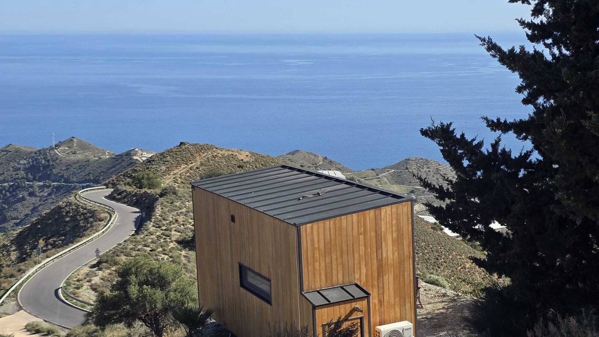 Polopos House | De la Luz Ecolodge by Tiny Away