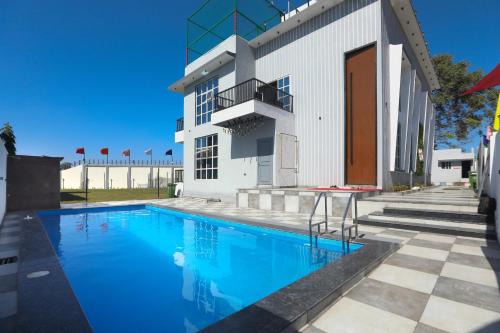 Palghar House | De Leisure Homes