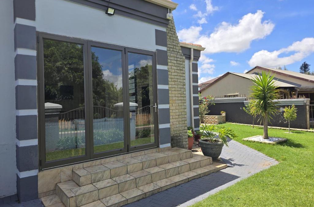 Bethlehem House | De Luna Apartments