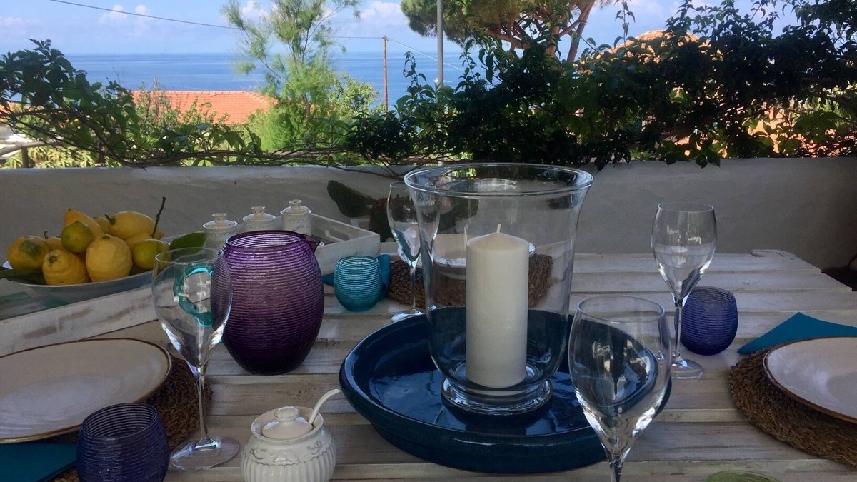 Chiessi Cottage | DE LUXE ROMANTIC FISCHERMAN'S COTTAGE