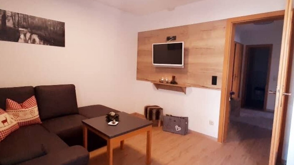 Neukirchen Beim Heiligen Blut Apartment | Vacation apartment for up to 4 people with balcony