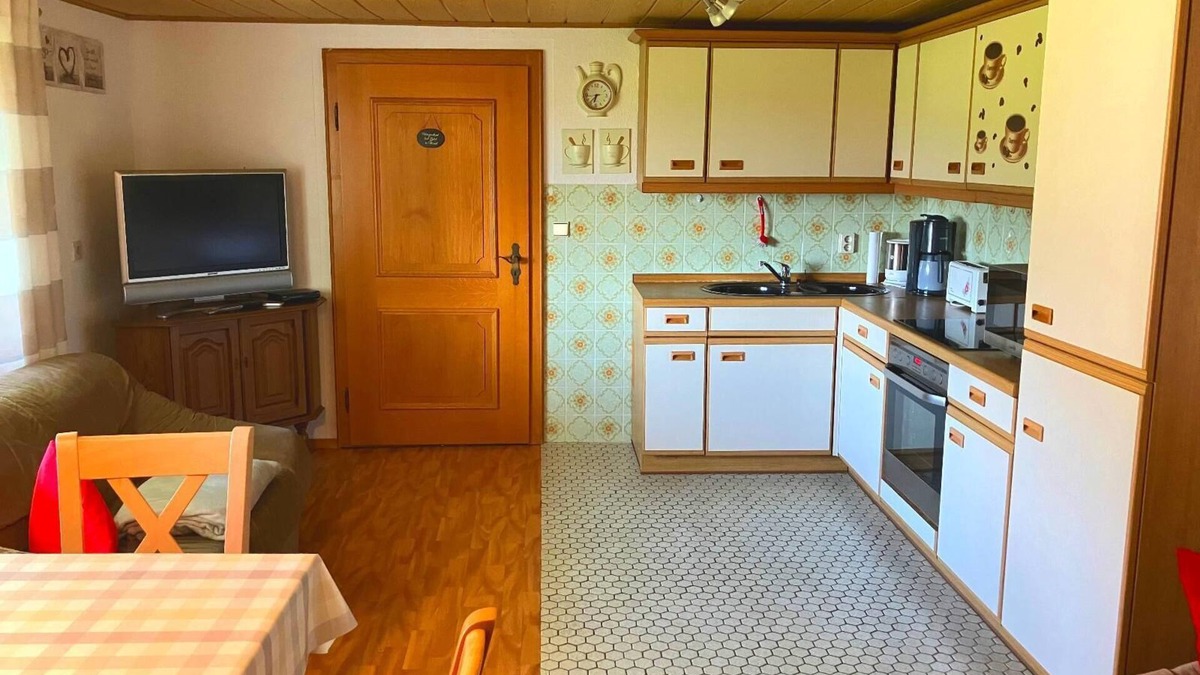 Neukirchen Beim Heiligen Blut Apartment | Vacation apartment with large balcony