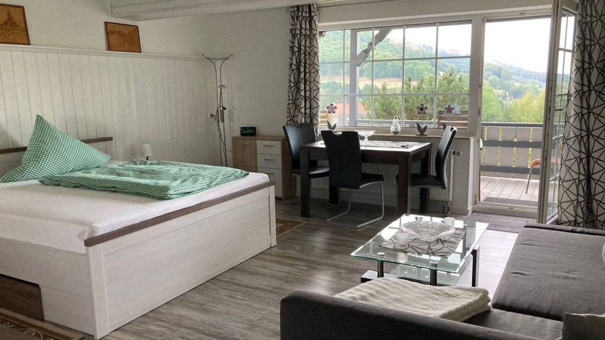 Sieblos Apartment | Apartment/apartment 4, shower, WC, 1 bedroom - Ferienhaus Abtsroda