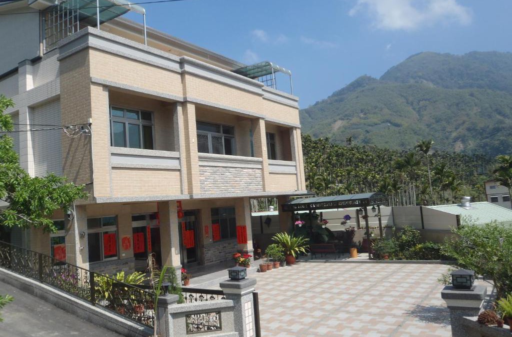 Rueili Village House | De Ren Tea Gardens
