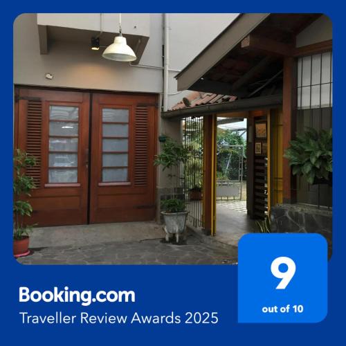 Bandung House | De Riau Guesthouse