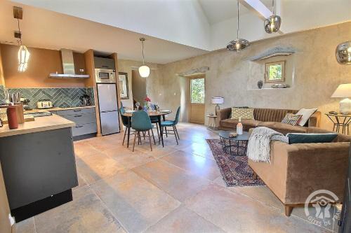 Saint-Clet House | De rulinen - cote verger