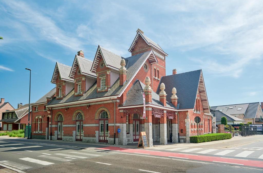 Brecht Hotel | De Statie