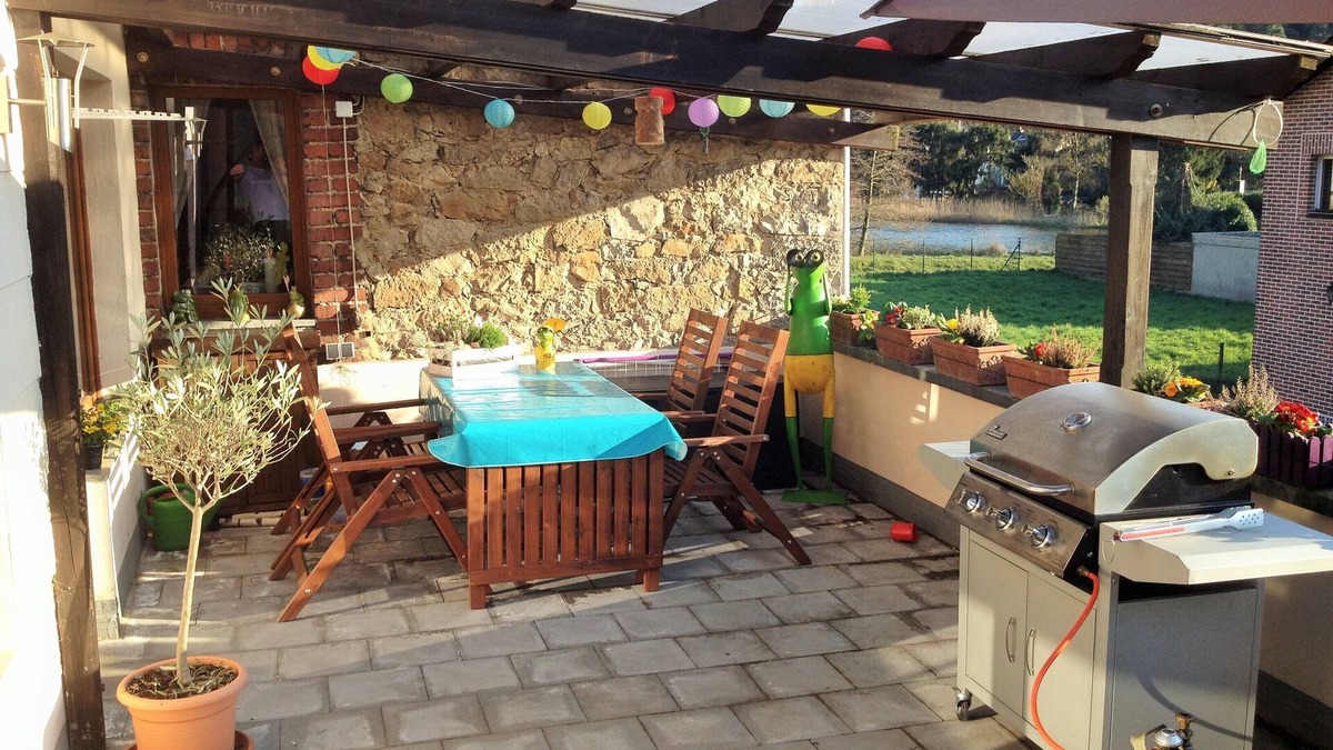 Stolberg Apartment | Very large (approx. 100 m²) beautifully furnished vacation apartment in Stolberg-Vicht