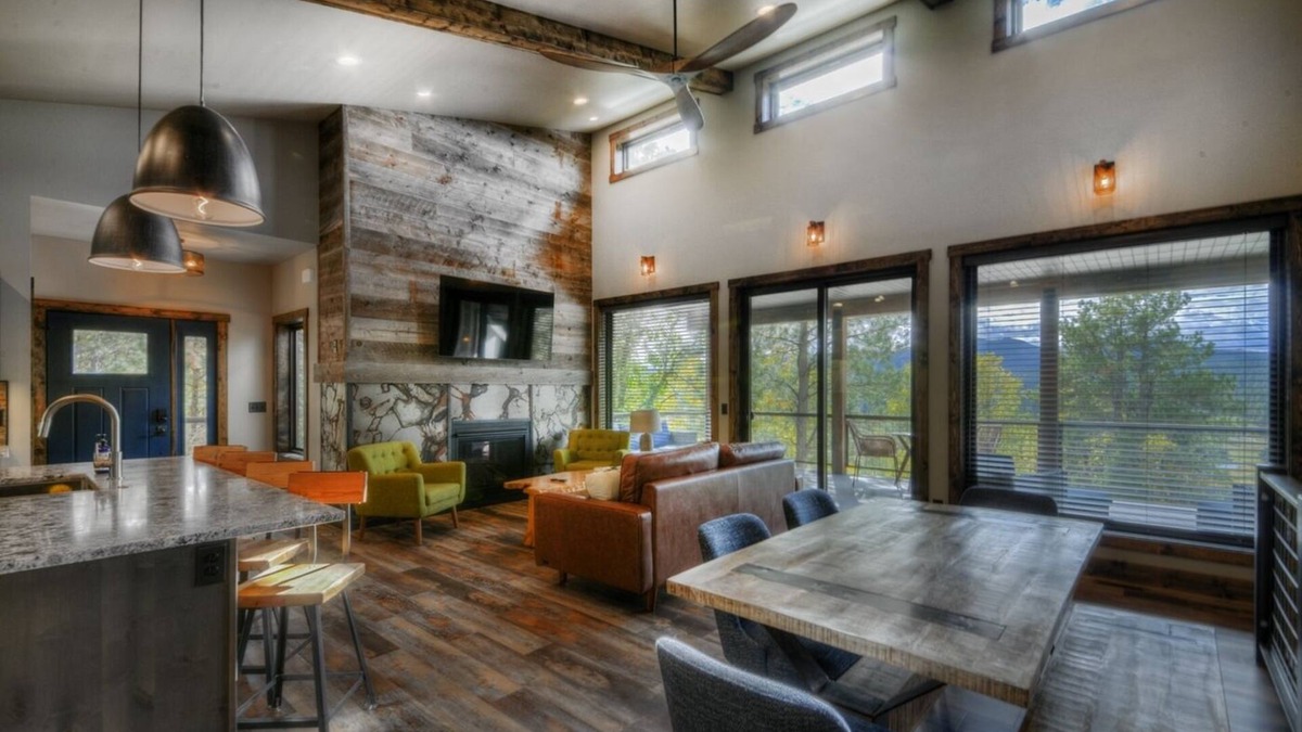Sturgis Cabin | Deadwood SD, Apple Springs, Golf, BlackHills,