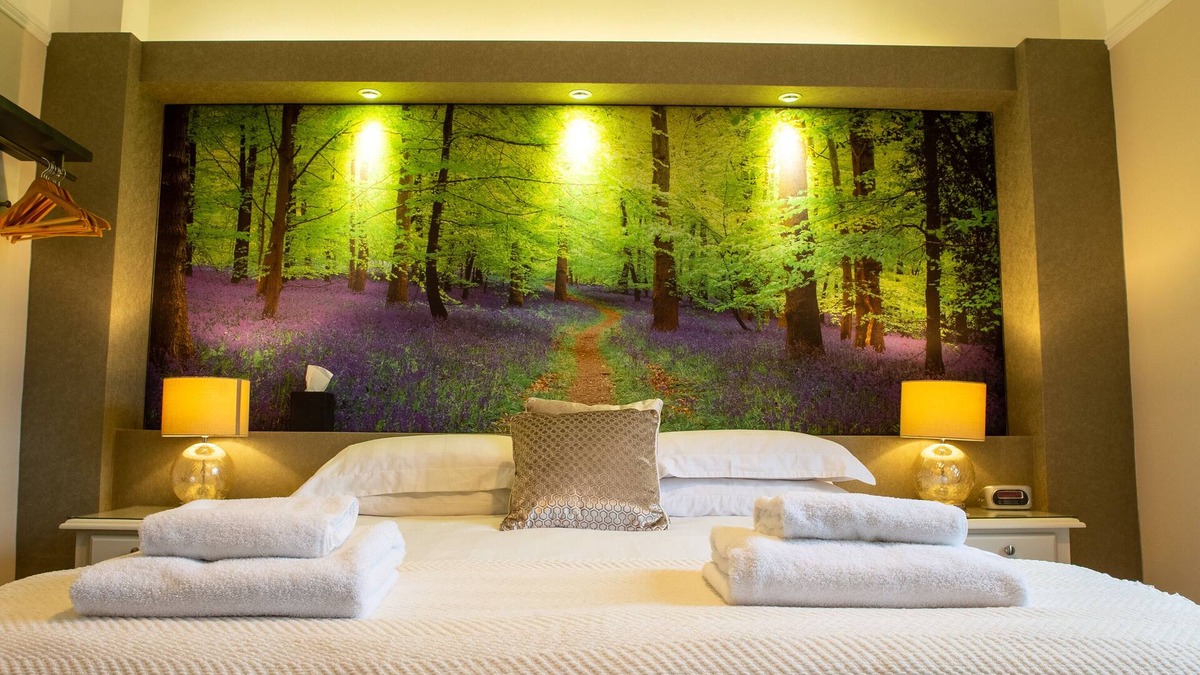 Lydney Bed & Breakfast | Deanfield Bed and Breakfast