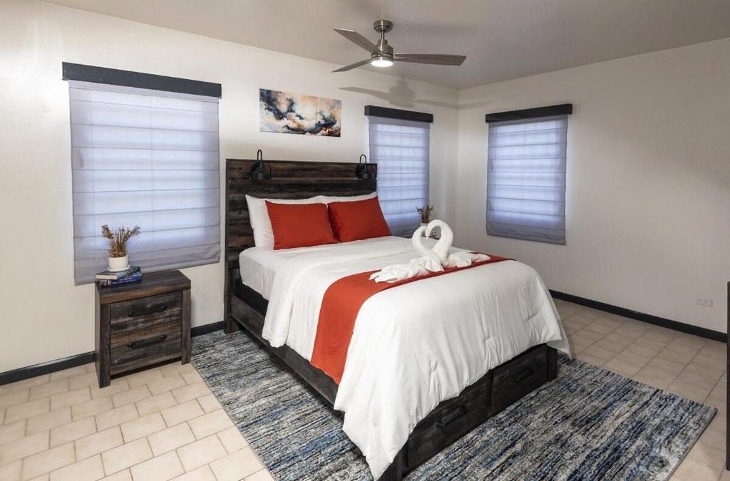Little Harbour Apartment | Deany's Uptop Luxury Suite