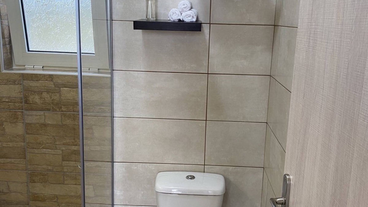 Chorafakia Apartment | Deatached apartment with shared pool in Tersanas Chania 2 minutes from the beach
