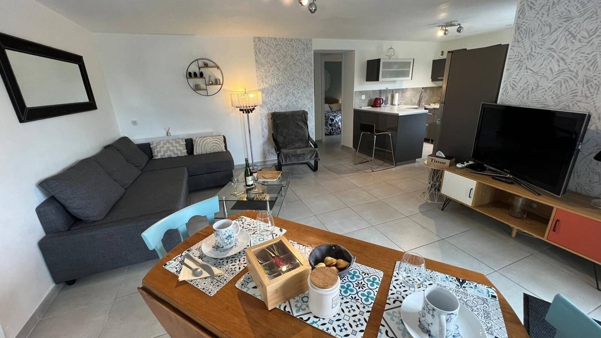 Bonneville-sur-Touques Apartment | Deauville,new appartment,modern,cosy ,quiet,close to seaside,individual terrasse