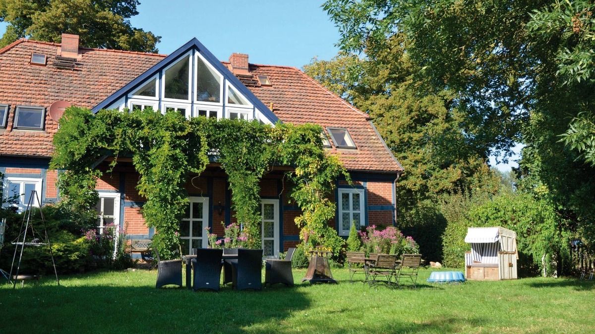 Breetz Apartment | DEB 044 Historisches Bauernhaus mit Sauna u. Whirlpool