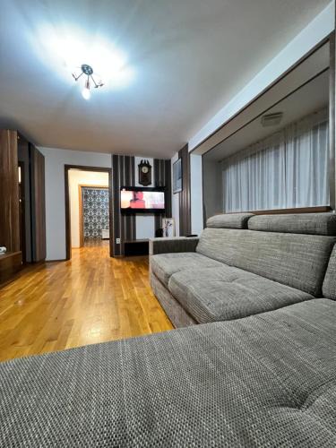 Lugoj Apartment | Debo Apartament
