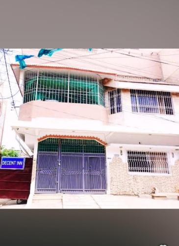 Loralai District House | Decent Inn Guest House
