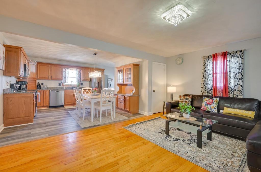 Hershey House | Deck and Grill Convenient Home in Hummelstown