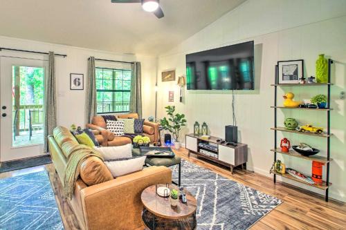 Jones Mills House | Deck and Resort Amenities Hot Springs Home!