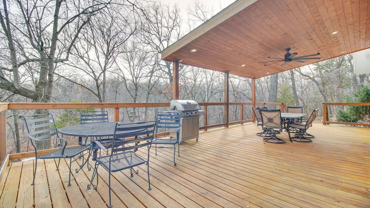 Afton House | Deck + Kayaks: Grand Lake of the Cherokees Home