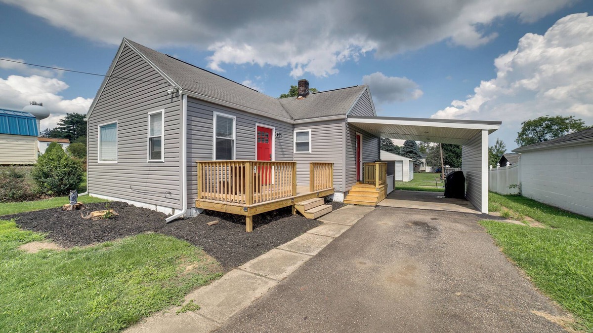 Natrona Heights House | Deck & Patio: Inviting Abode in Natrona Heights!