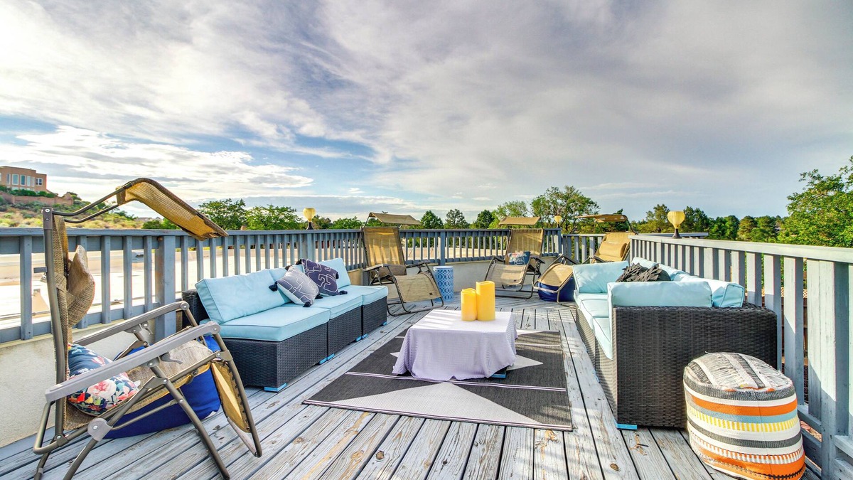 Paradise Hills Civic House | Deck, Putting Green & Views: Albuquerque Oasis
