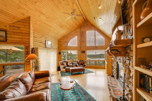 Shell Knob House | Decks and Views Spacious Cabin Near Table Rock Lake