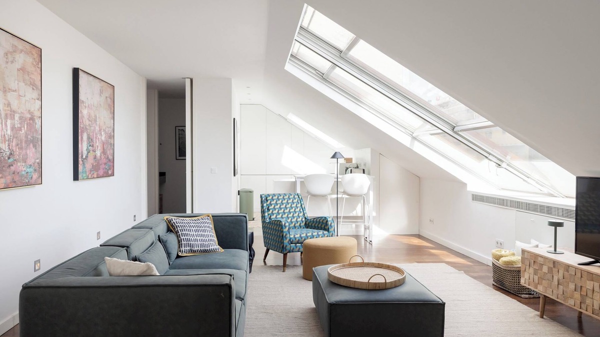 Sao Sebastiao da Pedreira Apartment | Deco Gem in City Center