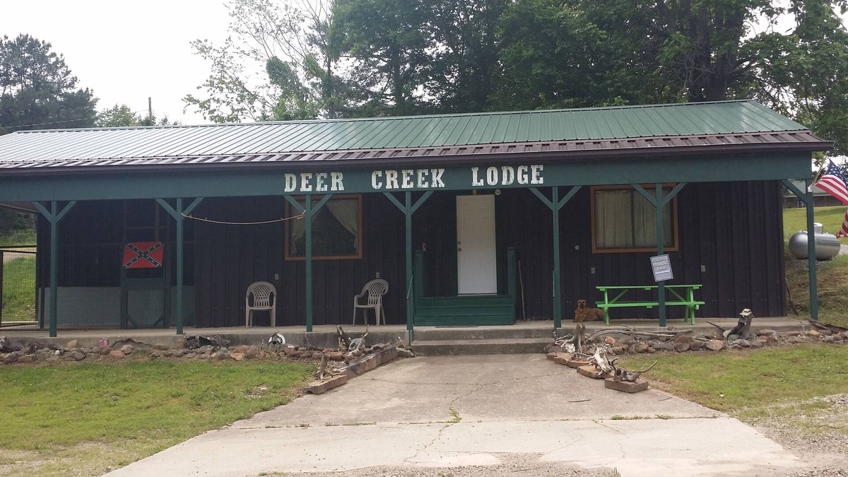 Story Cabin | DEER CREEK LODGE located 1/4 mile from beautiful Lake Ouachita