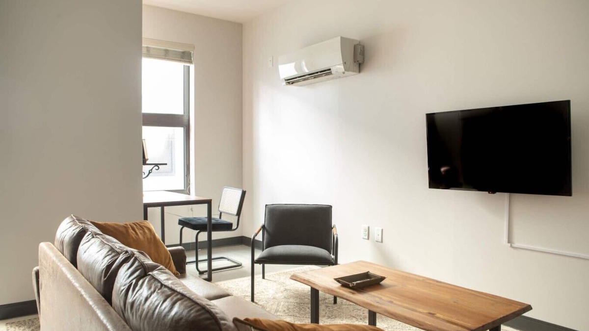 Westown Apartment | Deer District Studio Apt JC3 - One Block from Fiserv and Baird