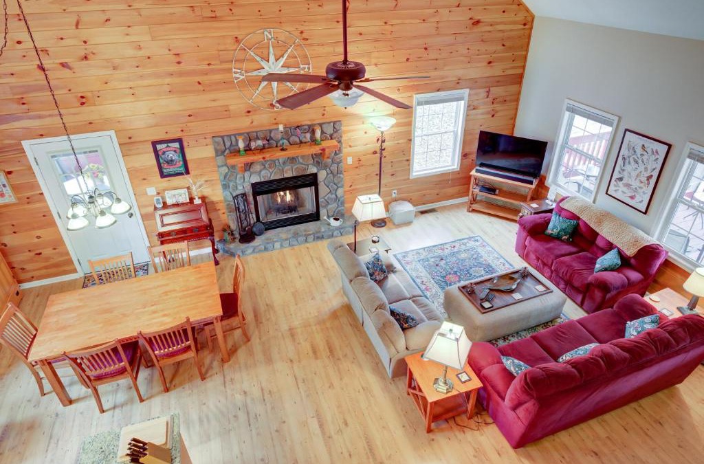 Eagle Mountain House | Deer Hollow
