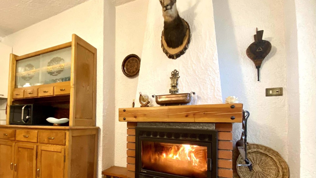 Oulx Apartment | Deer House