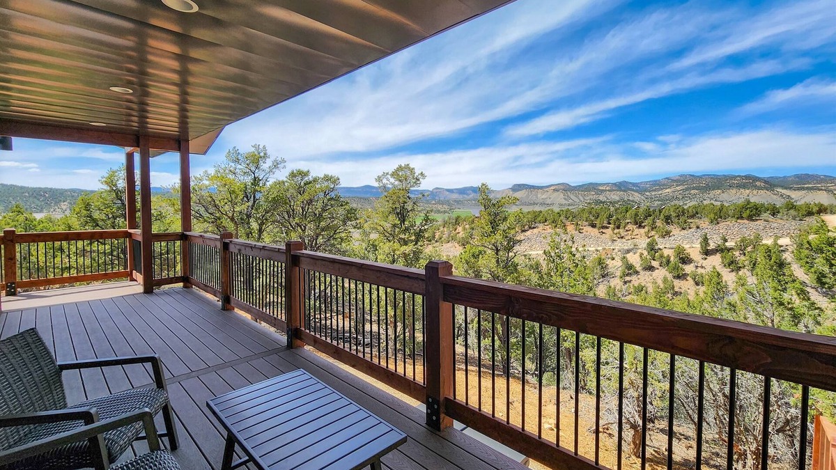 Orderville Cabin | Deer Ridge Casita | Private Hot Tub | Zion NP