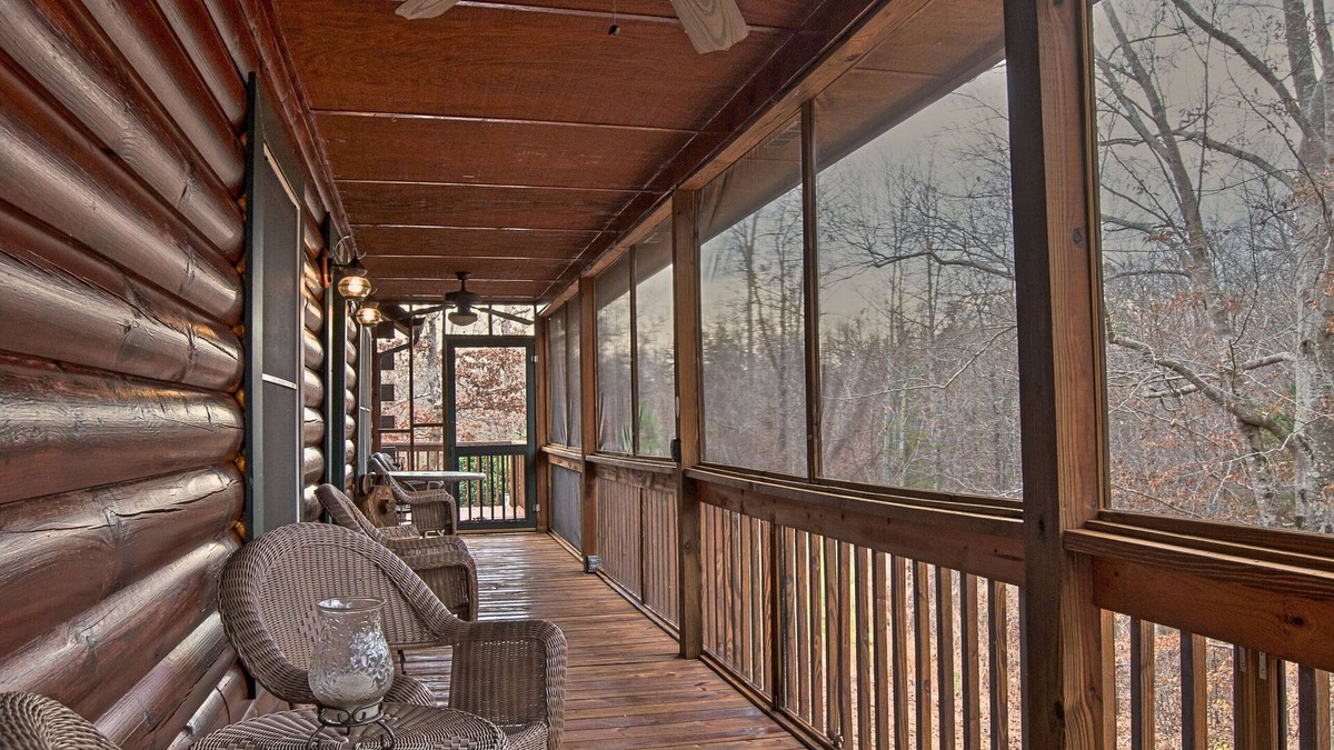 Rutherfordton Cabin | Deer Valley Luxe Cabin 4.3 Miles To T.I.E.C. (Hot Tub)