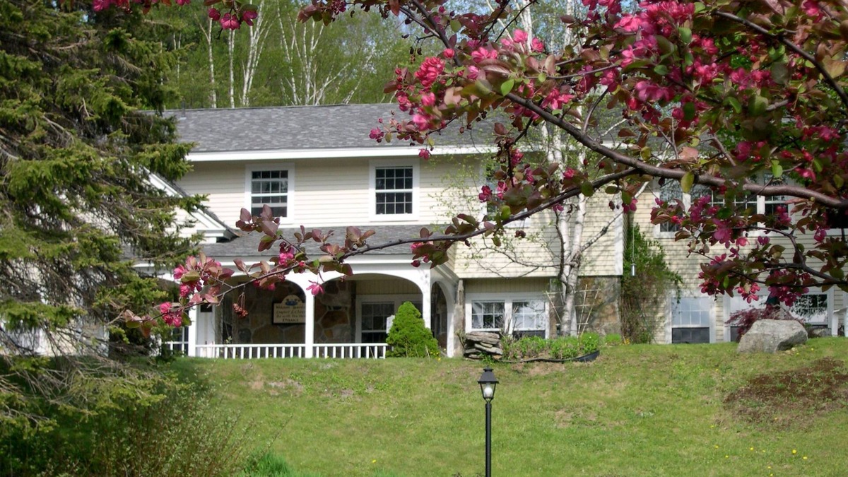 West Dover Bed & Breakfast | Deerhill Inn