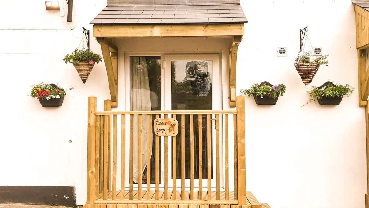 Blakeney Apartment | Deers Leap, A modern new personal holiday let