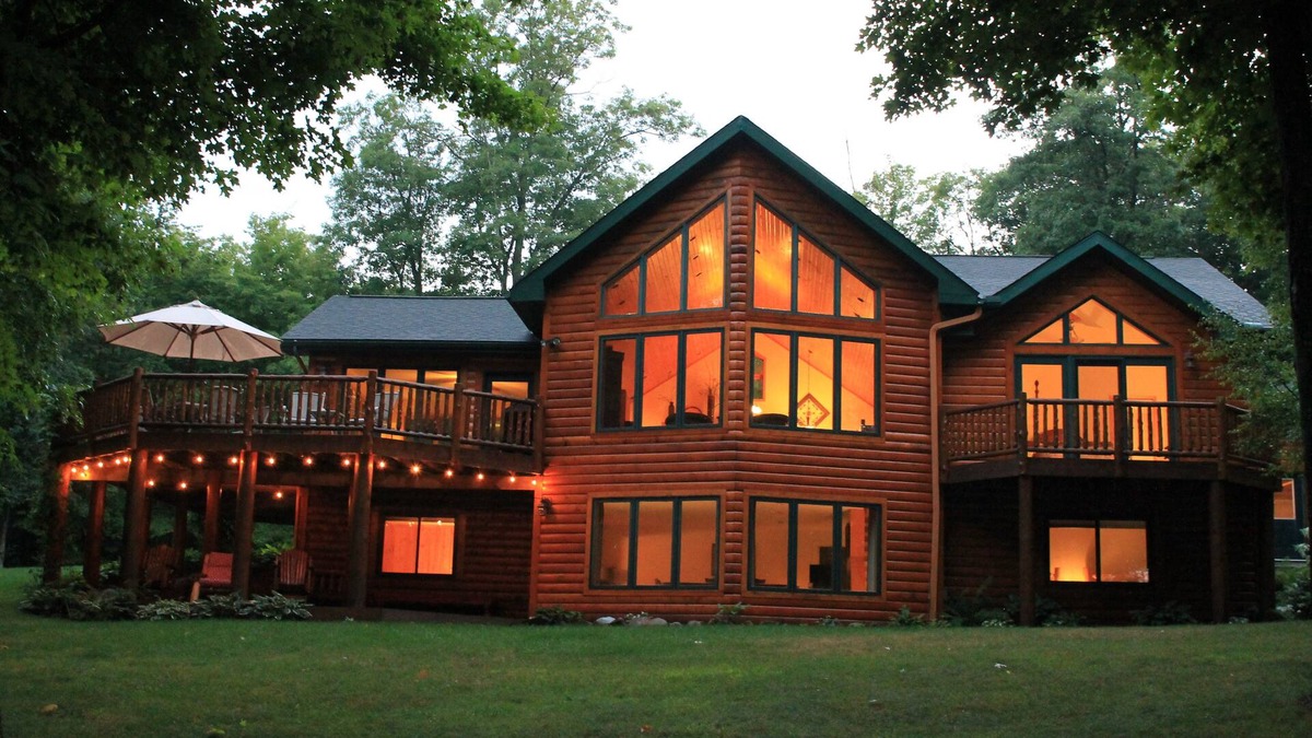Deerwood Cabin | Deerwood Cabin: Quiet Rustic Lakeside Luxury [Sleeps 11]