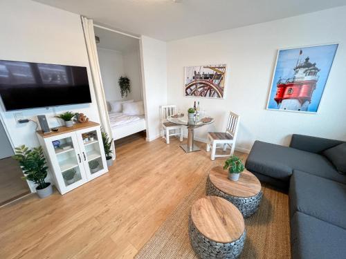 Mitte-Sud Apartment | Deichport, Innenstadt, Wasserblick, Balkon