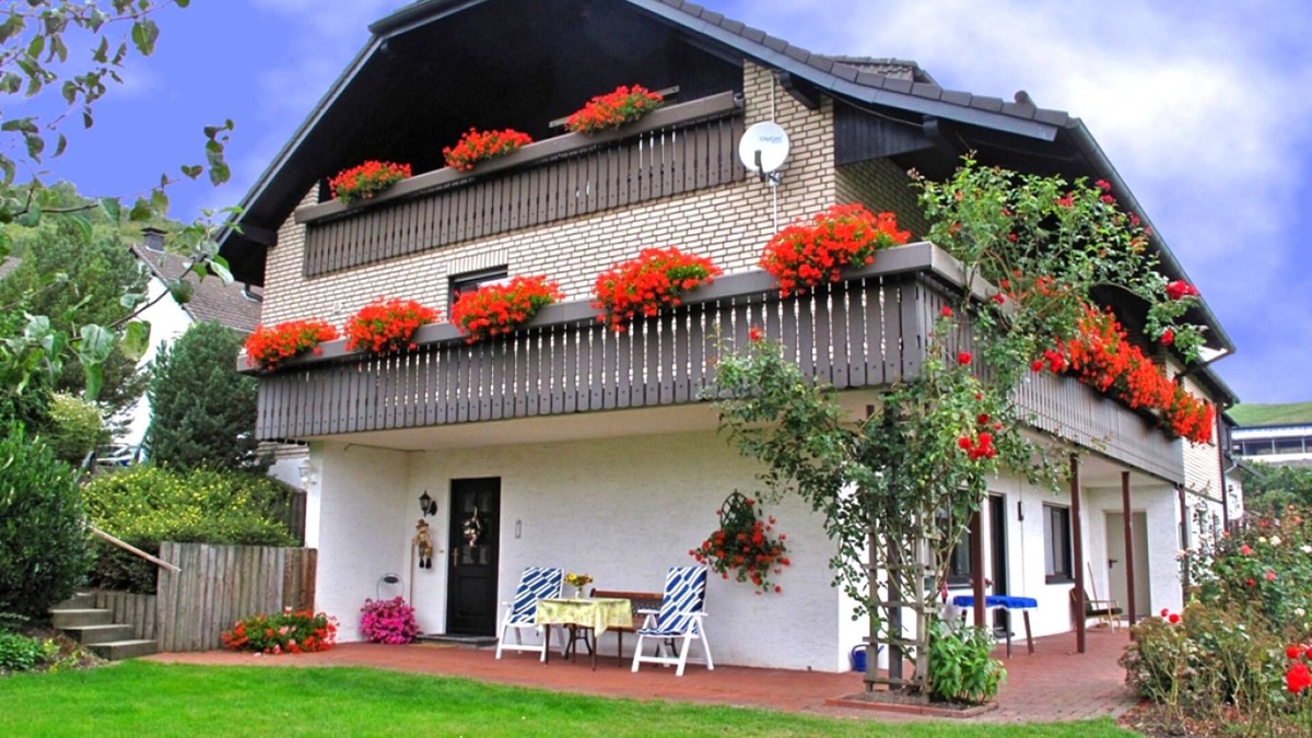 Medebach Apartment | Deifeld Garden Terrace Stay