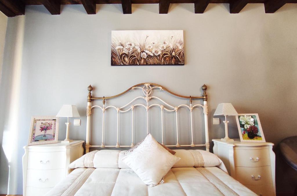 Pradena del Rincon House | Del Abuelo Casa Rural