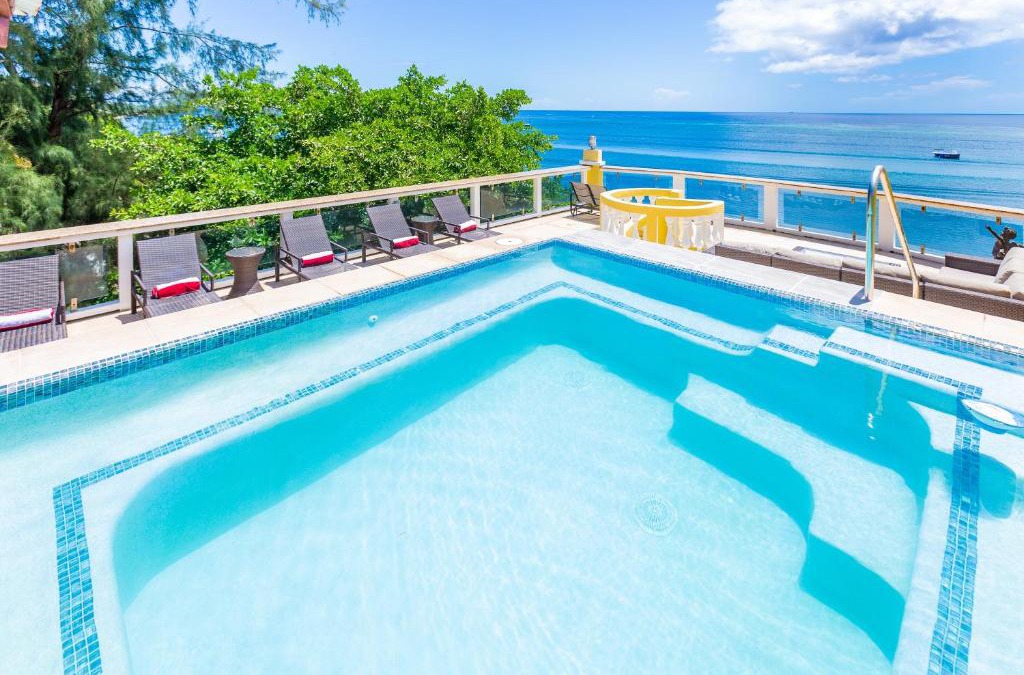 Antoneys Cay Apartment | Del Playa Penthouse #5 Condo